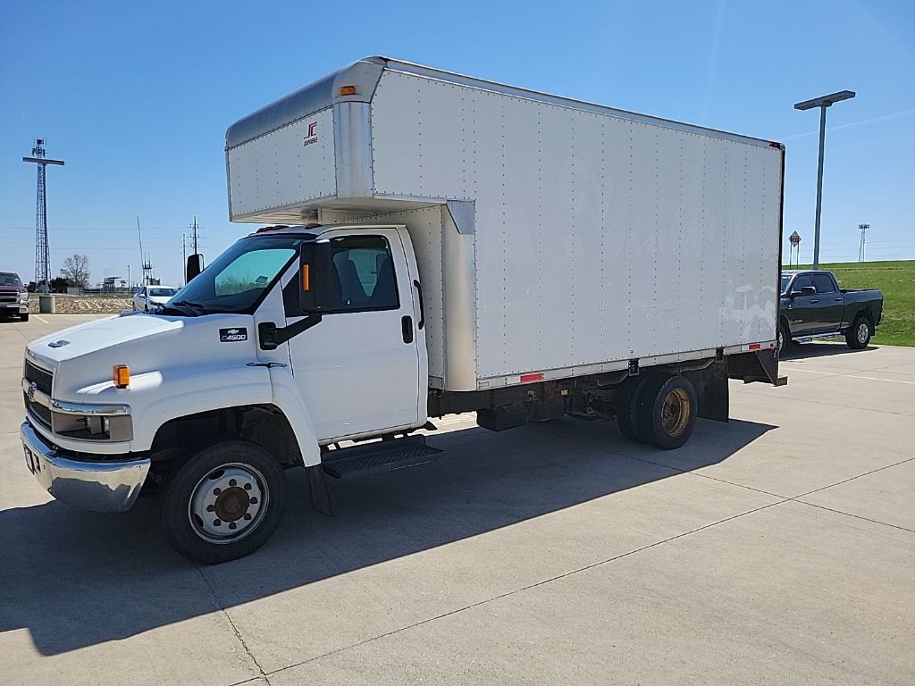 Used 2009 Chevrolet Kodiak C4500 2WD Regular Cab image 6