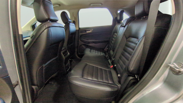 Used 2024 Ford Edge SEL w/ Convenience Package AWD/4WD image 16