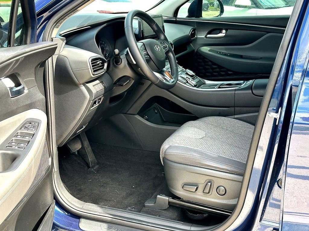 Used 2023 Hyundai Santa Fe SEL FWD image 13