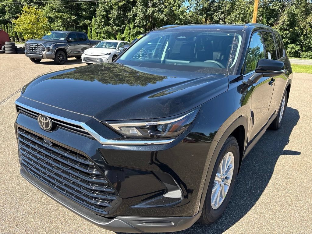 Used 2026 Toyota Grand Highlander AWD image 2