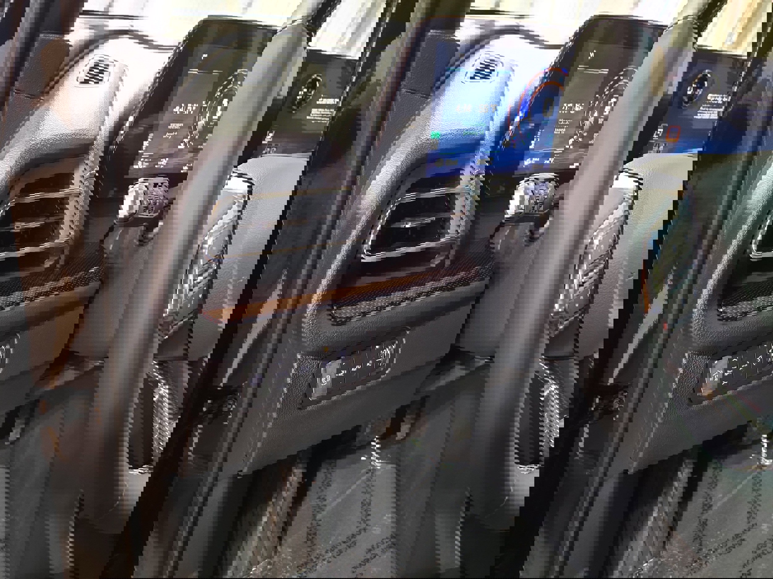 New 2026 Chevrolet Traverse Z71 w/ Enhanced Driving Package image 15