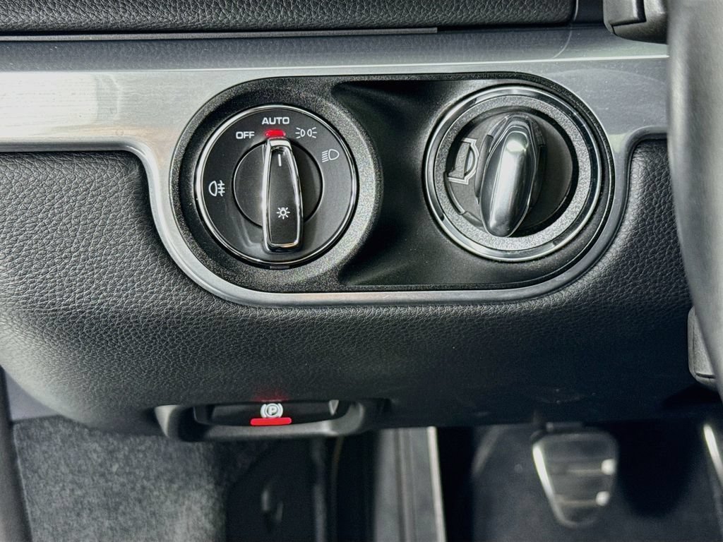 Certified 2019 Porsche 718 Boxster S RWD image 14