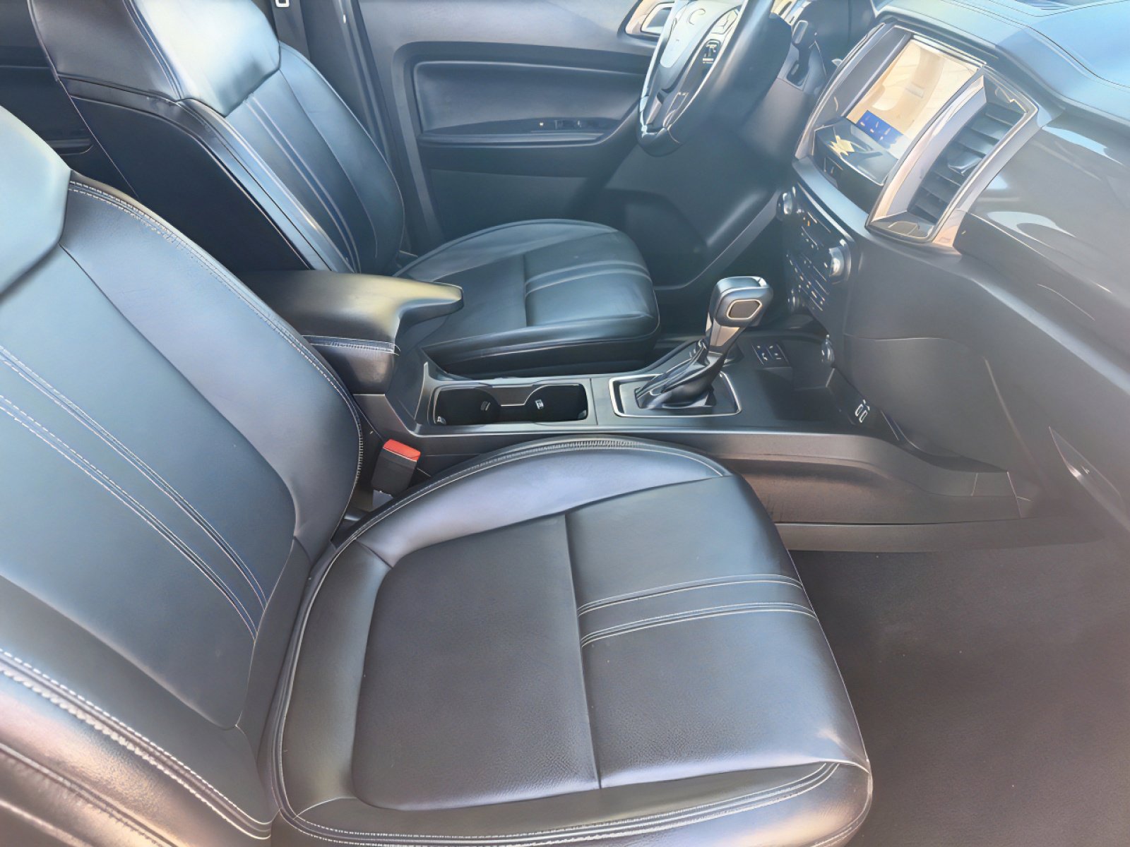 Used 2020 Ford Ranger Lariat w/ Equipment Group 501A Mid image 11