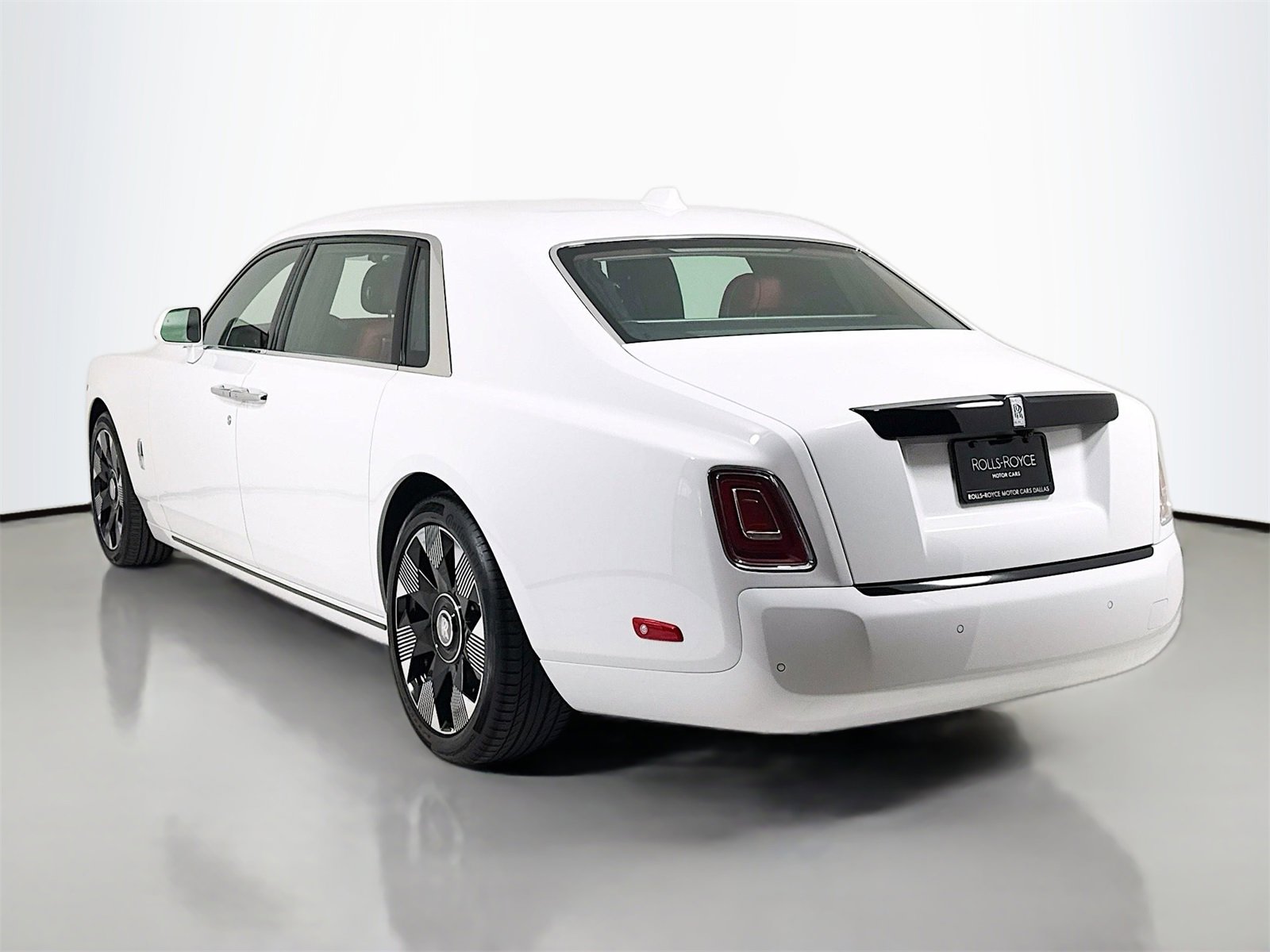 Certified 2024 Rolls-Royce Phantom Extended Wheelbase image 6