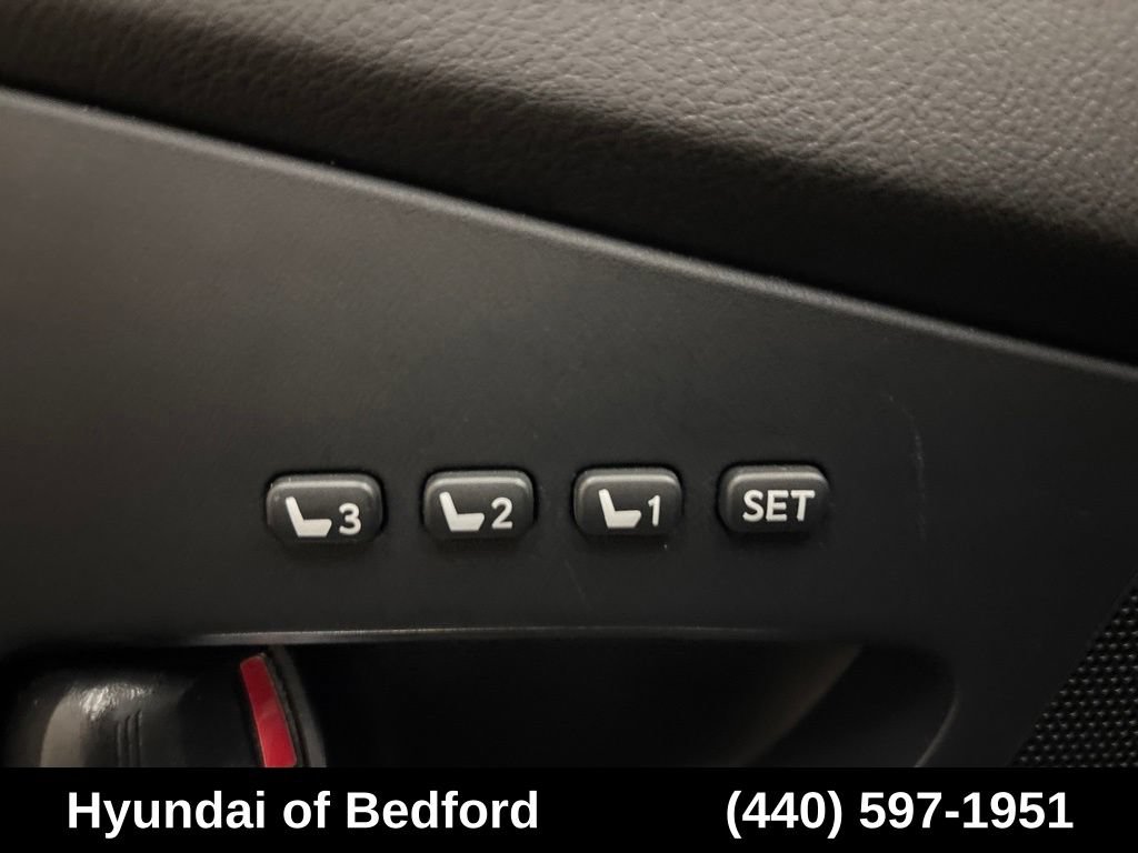 Used 2013 Lexus RX 350 AWD w/ Navigation Pkg image 13
