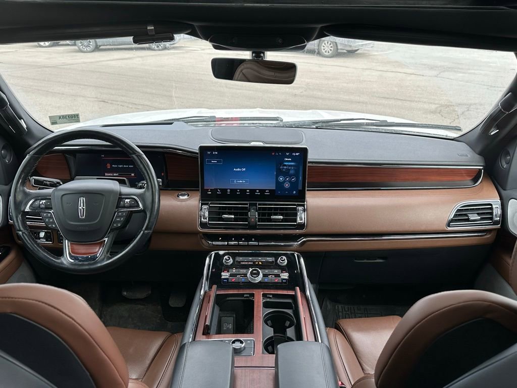 Used 2023 Lincoln Navigator L Reserve image 26