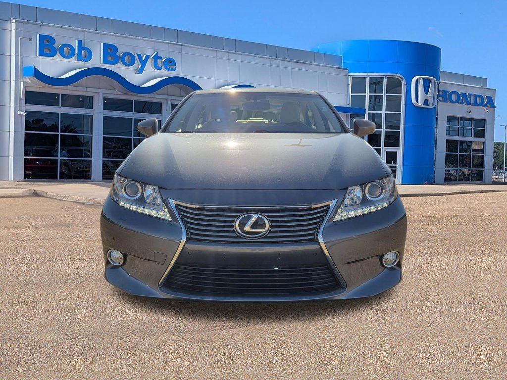 Used 2015 Lexus ES 350 w/ Premium Package FWD image 2