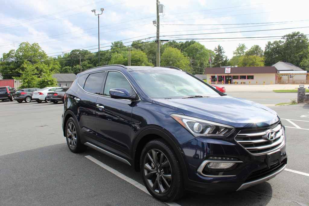 Used 2017 Hyundai Santa Fe Sport FWD image 3