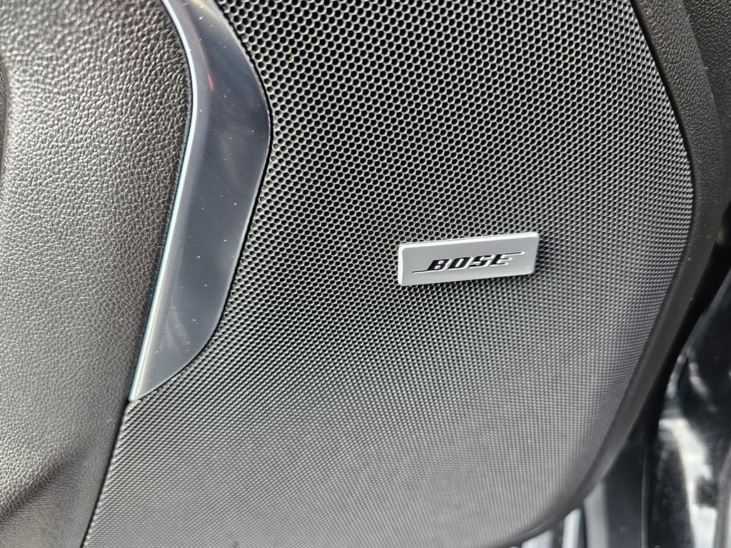 Used 2021 Chevrolet Suburban Premier w/ Premium Package image 18