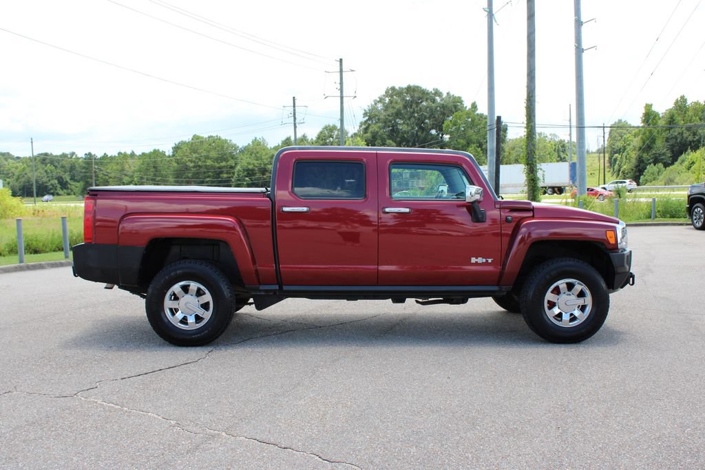 Used 2010 HUMMER H3T w/ Appearance Package AWD/4WD image 11