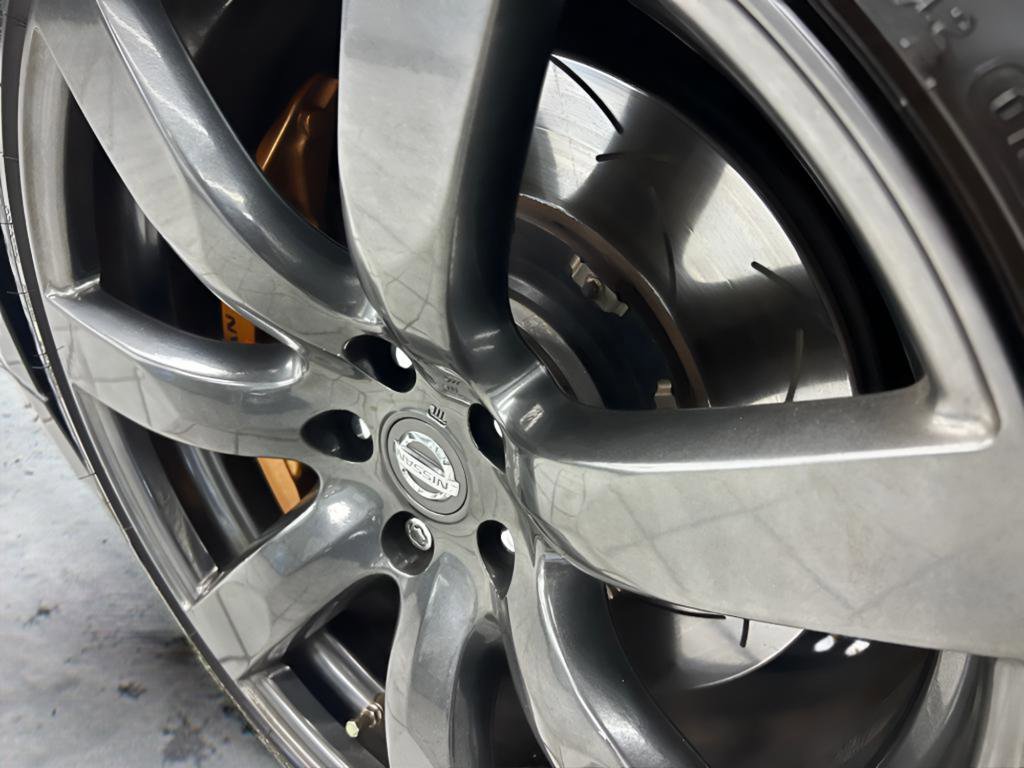 Used 2011 Nissan GT-R Premium image 44