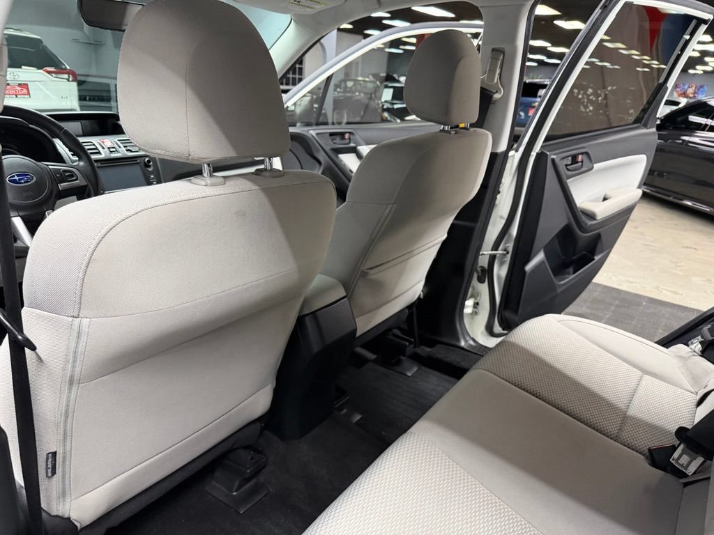 Used 2018 Subaru Forester 2.5i AWD/4WD image 36