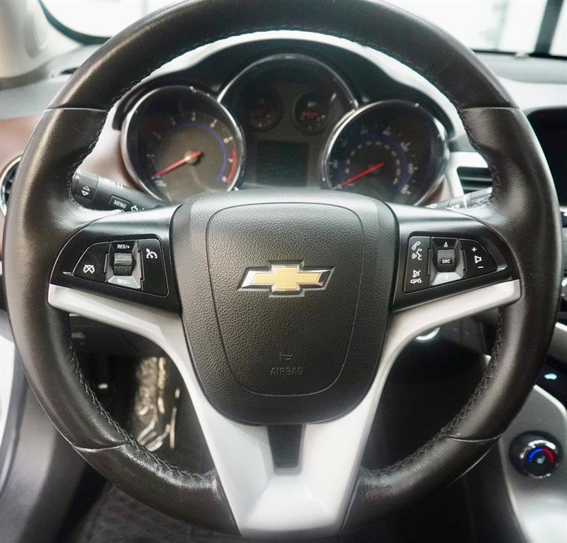 Used 2016 Chevrolet Cruze LTZ w/ Sun, Sound and Sport Package FWD image 12