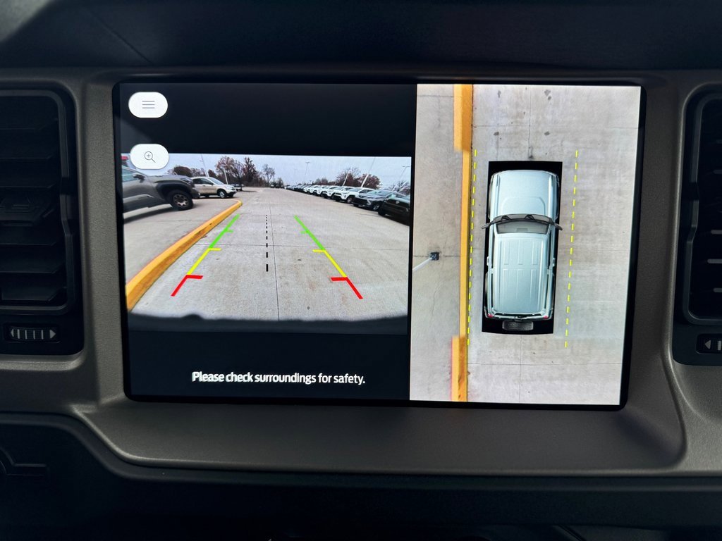 Used 2025 Ford Bronco Outer Banks image 17