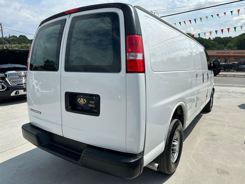 Used 2020 Chevrolet Express 2500 Extended w/ Driver Convenience Package RWD image 7