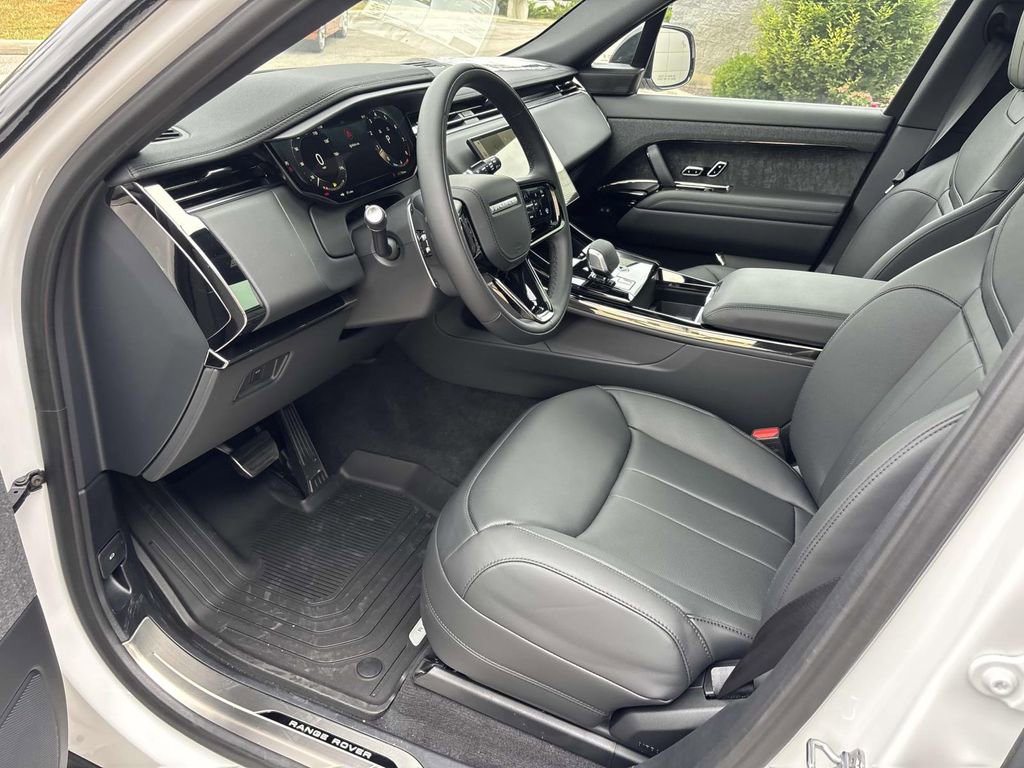 New 2025 Land Rover Range Rover Sport Dynamic SE image 12