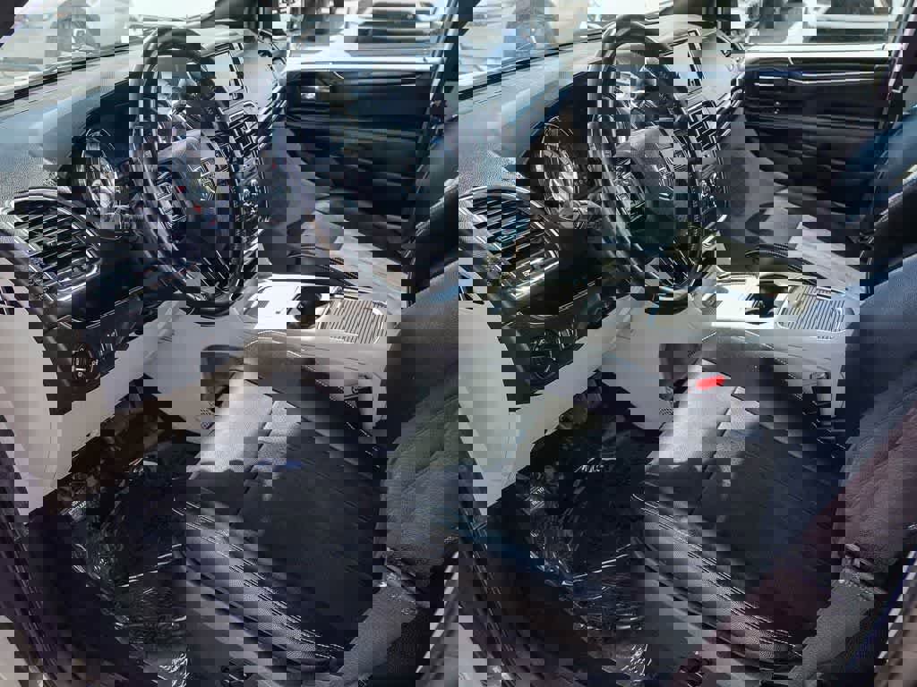 Certified 2019 Dodge Grand Caravan SXT image 16