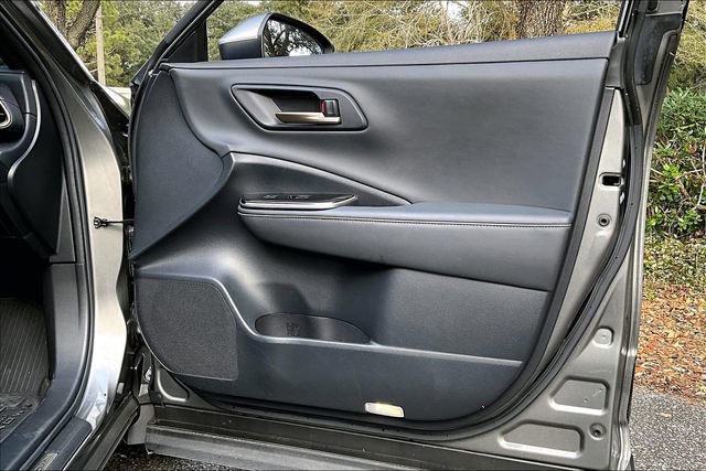 Used 2024 Toyota Crown w/ Advanced Technology Package image 25