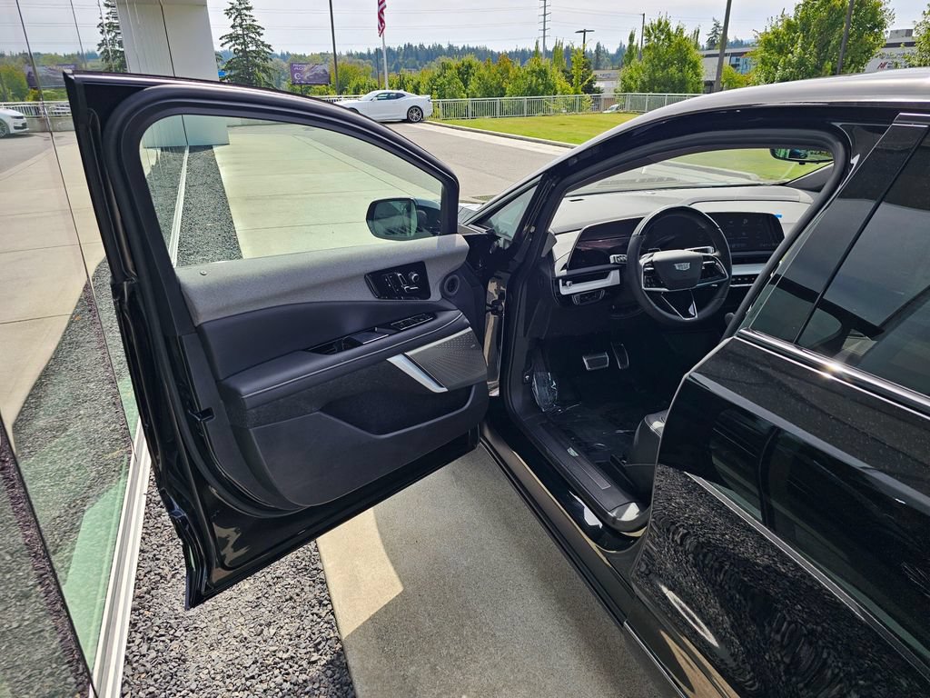 New 2026 Cadillac Optiq Sport 1 AWD/4WD image 18