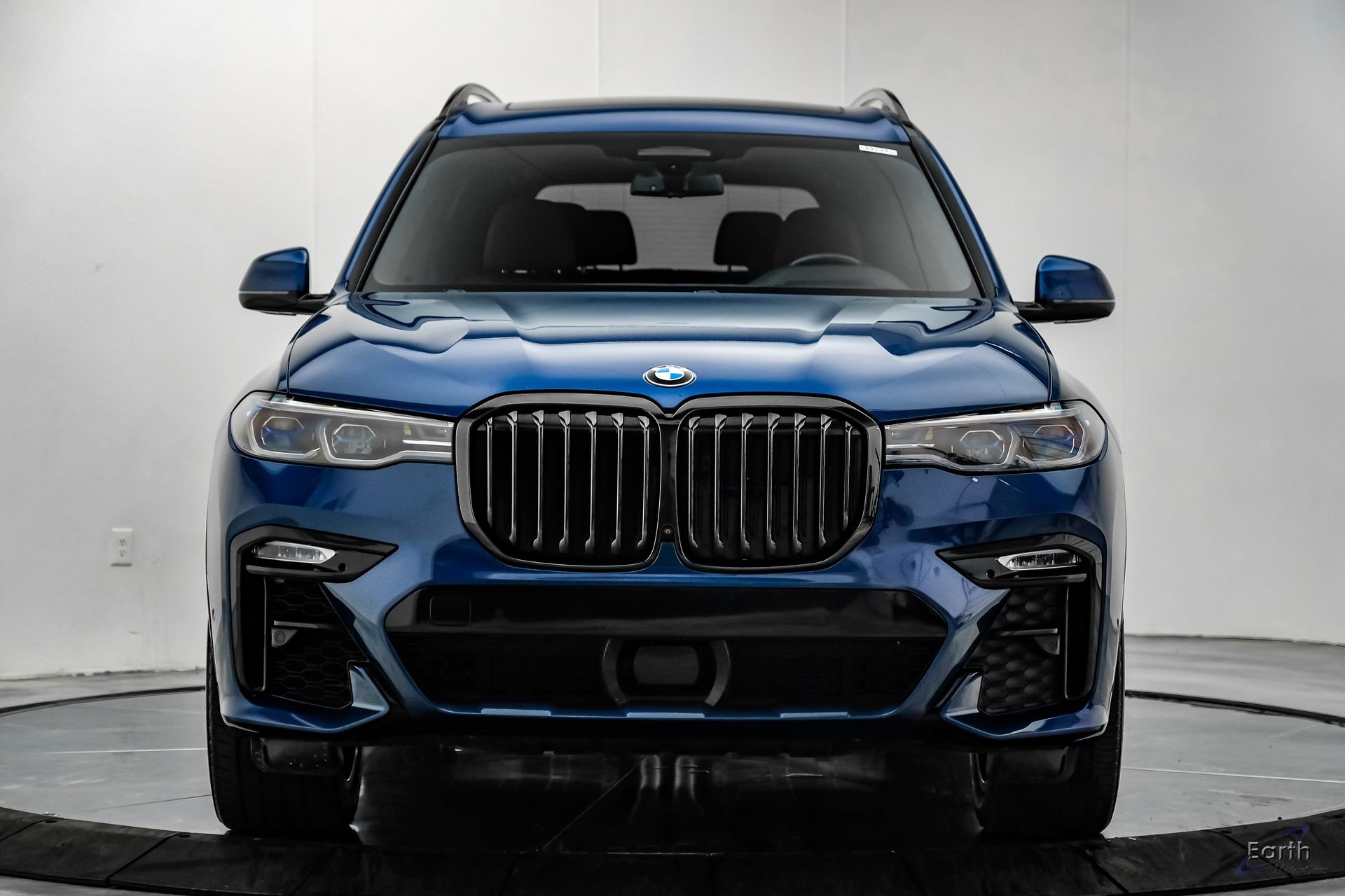 Used 2022 BMW X7 M50i w/ Dynamic Handling Package AWD/4WD image 27