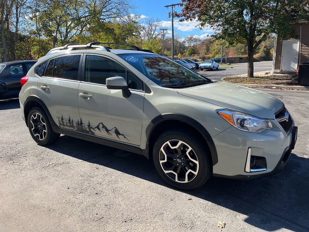 Used 2016 Subaru Crosstrek 2.0i Premium image 4