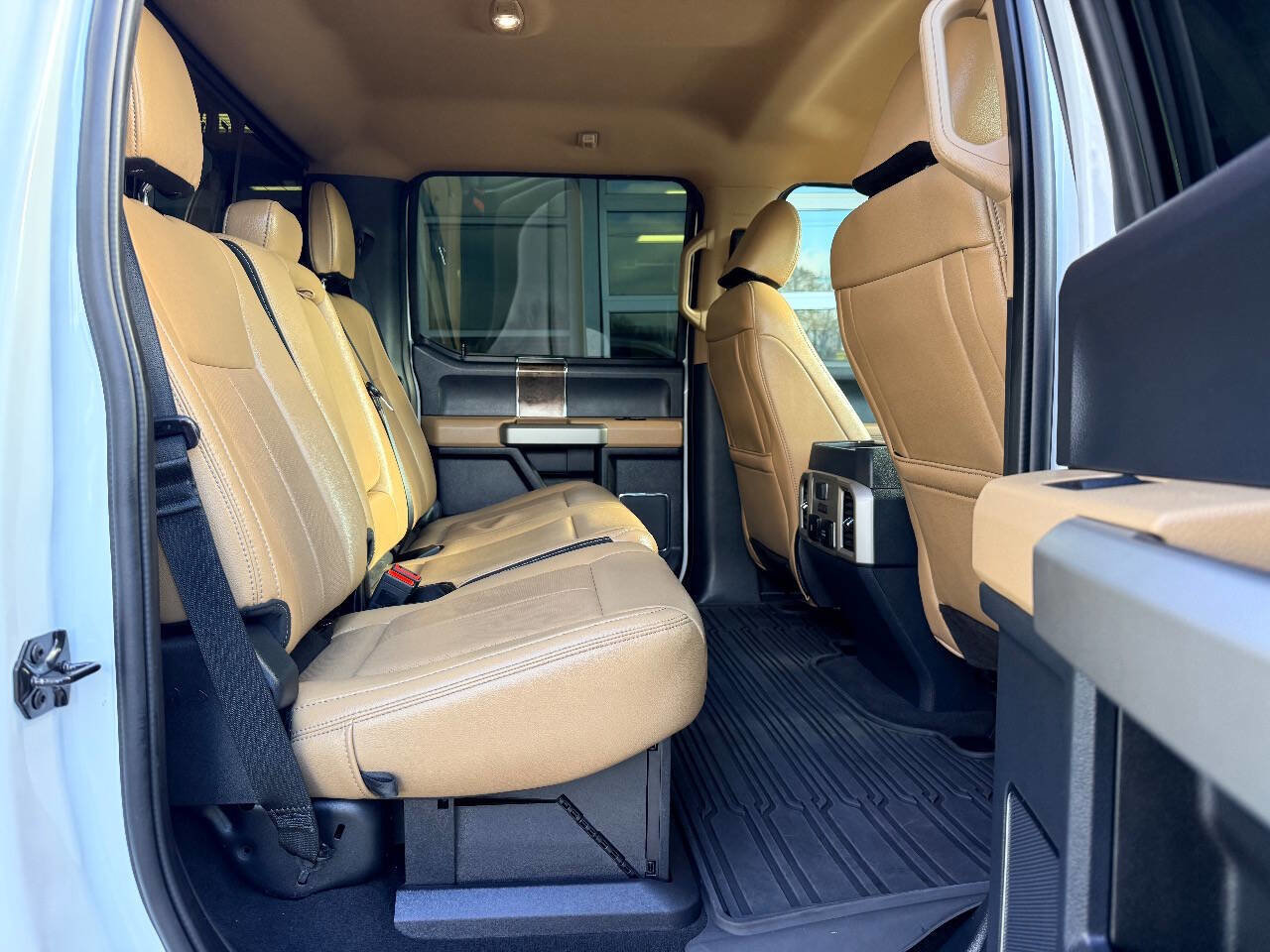 Used 2022 Ford F250 Lariat w/ Lariat Value Package image 34