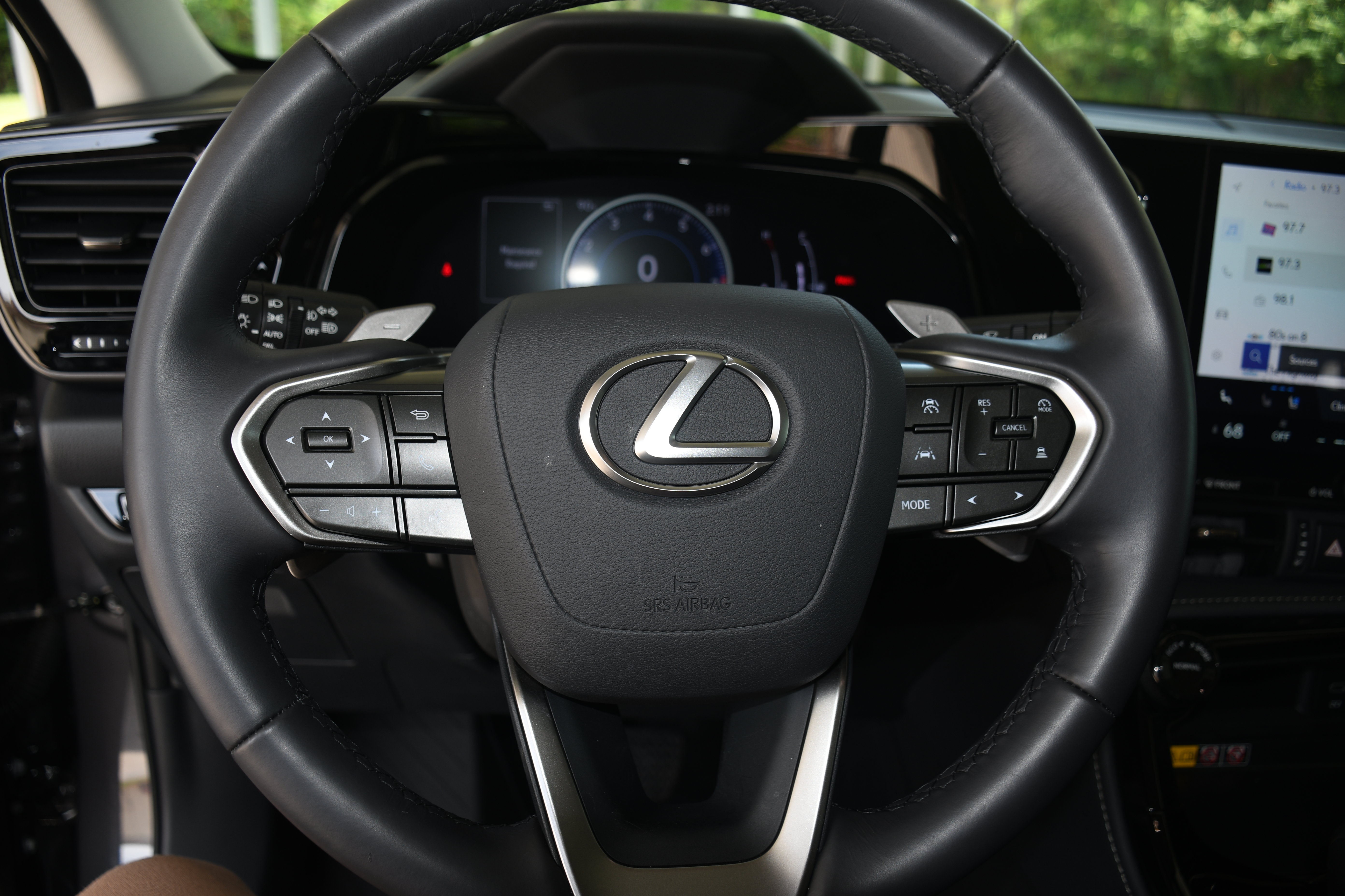 Used 2025 Lexus NX 250 FWD w/ Premium Package image 14