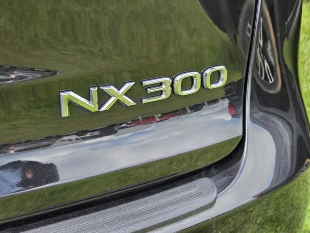 Used 2019 Lexus NX 300 FWD w/ Comfort Package image 8