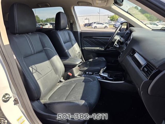 Used 2018 Mitsubishi Outlander SEL AWD/4WD image 17