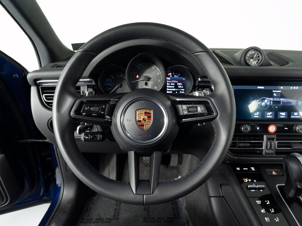 Certified 2026 Porsche Macan S AWD/4WD image 18