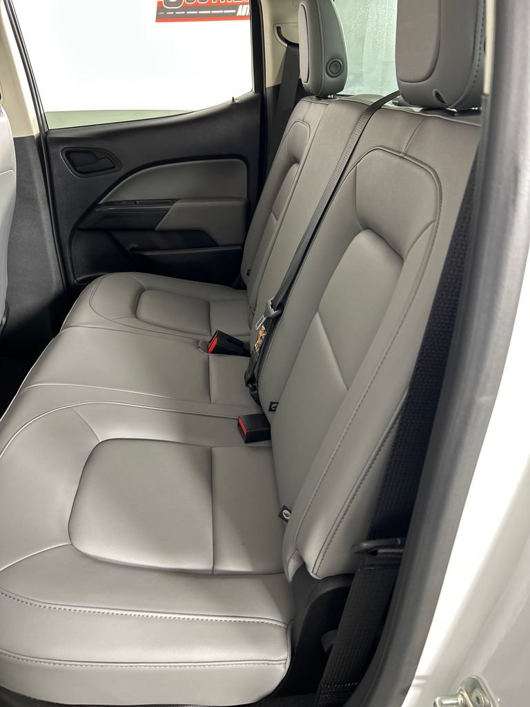 Used 2022 Chevrolet Colorado W/T RWD image 18