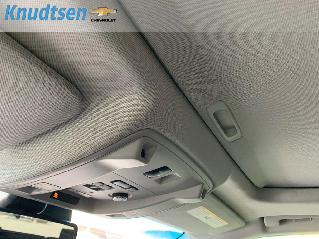 Used 2020 Chevrolet Suburban Premier image 24