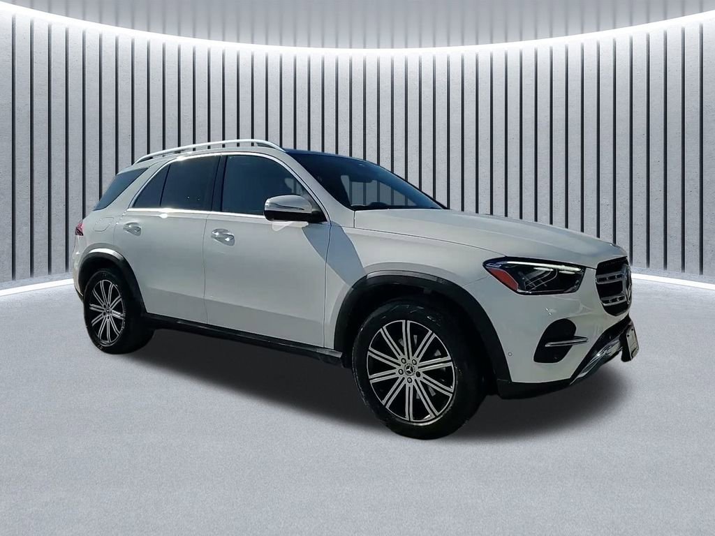 Used 2024 Mercedes-Benz GLE 350 4MATIC image 3