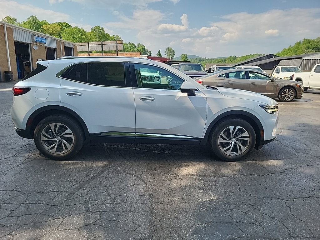 Used 2021 Buick Envision Essence w/ Technology Package I FWD image 5