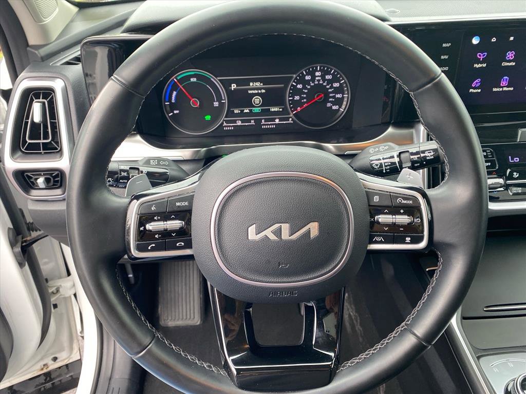 Certified 2023 Kia Sorento EX AWD/4WD image 11