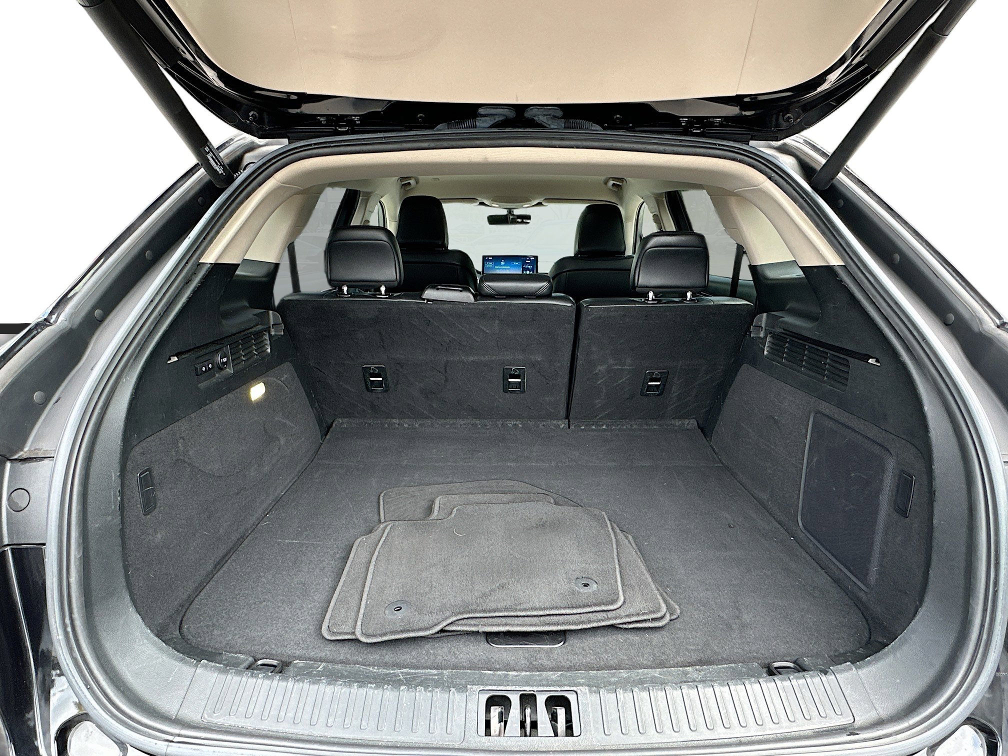 Used 2022 Lincoln Nautilus FWD w/ Premium Package image 26