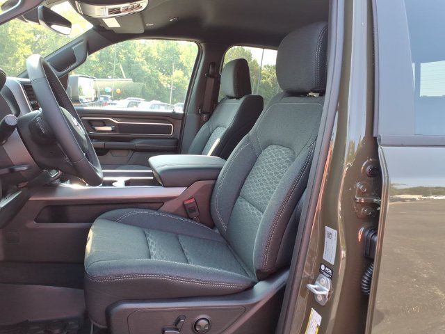 New 2026 RAM 1500 Big Horn AWD/4WD image 12