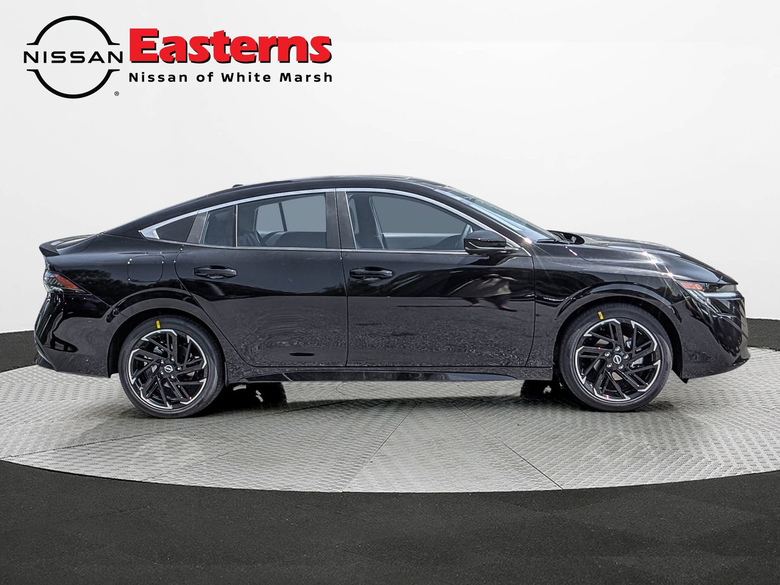 New 2026 Nissan Sentra SR w/ SR Premium Package FWD image 5