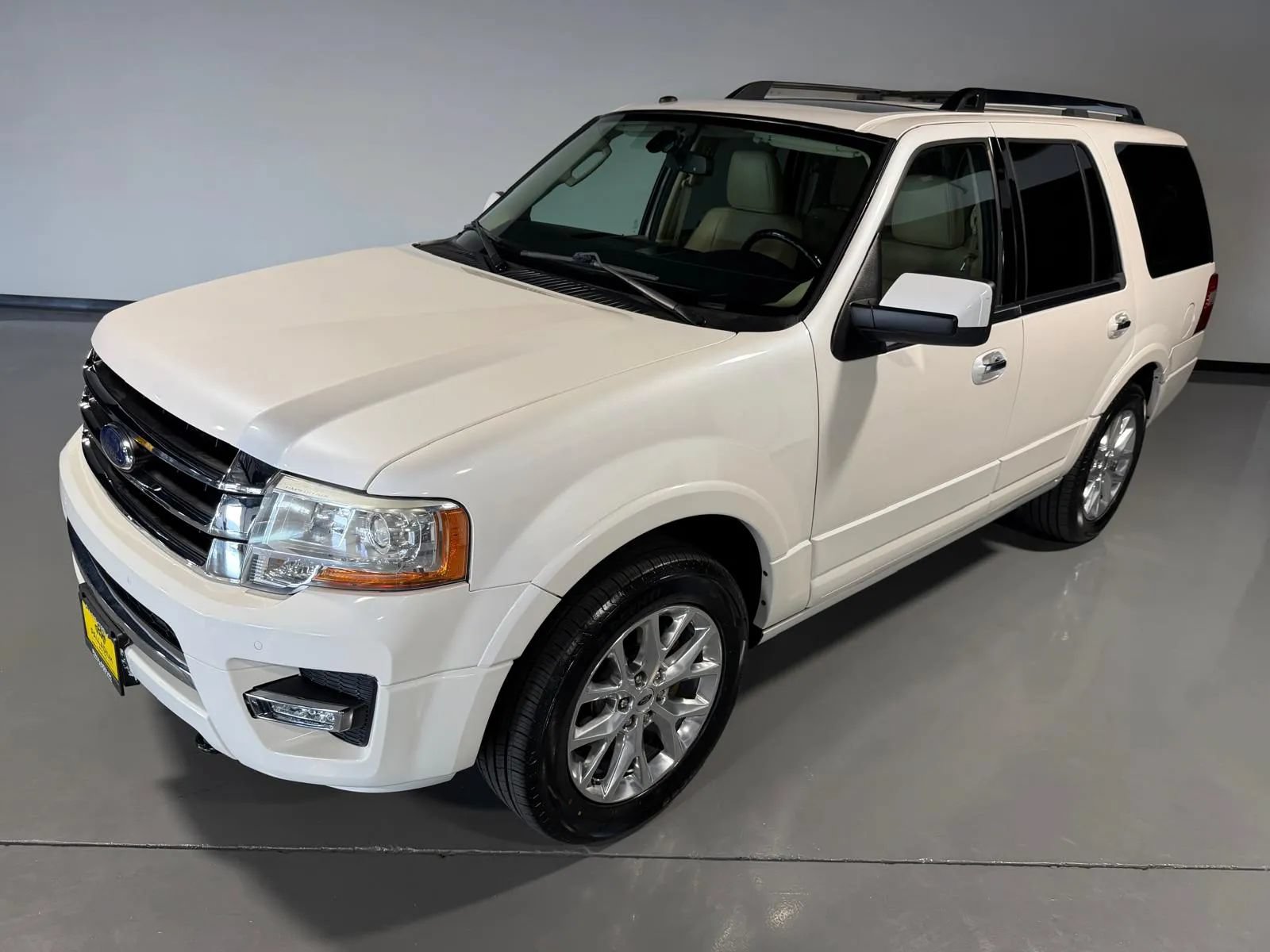 Used 2017 Ford Expedition Limited w/ Equipment Group 301A AWD/4WD image 48