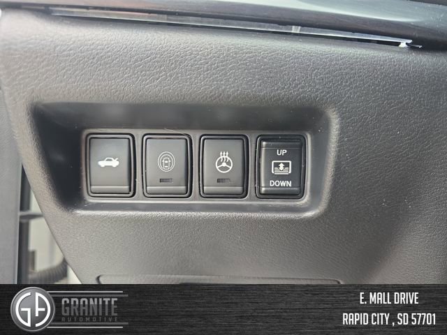 Used 2023 Nissan Maxima Platinum image 32