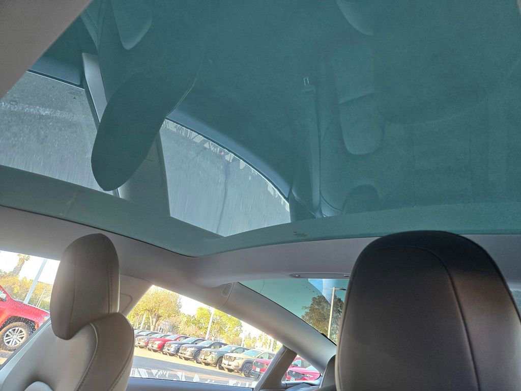 Used 2020 Tesla Model 3 Standard Range Plus image 16