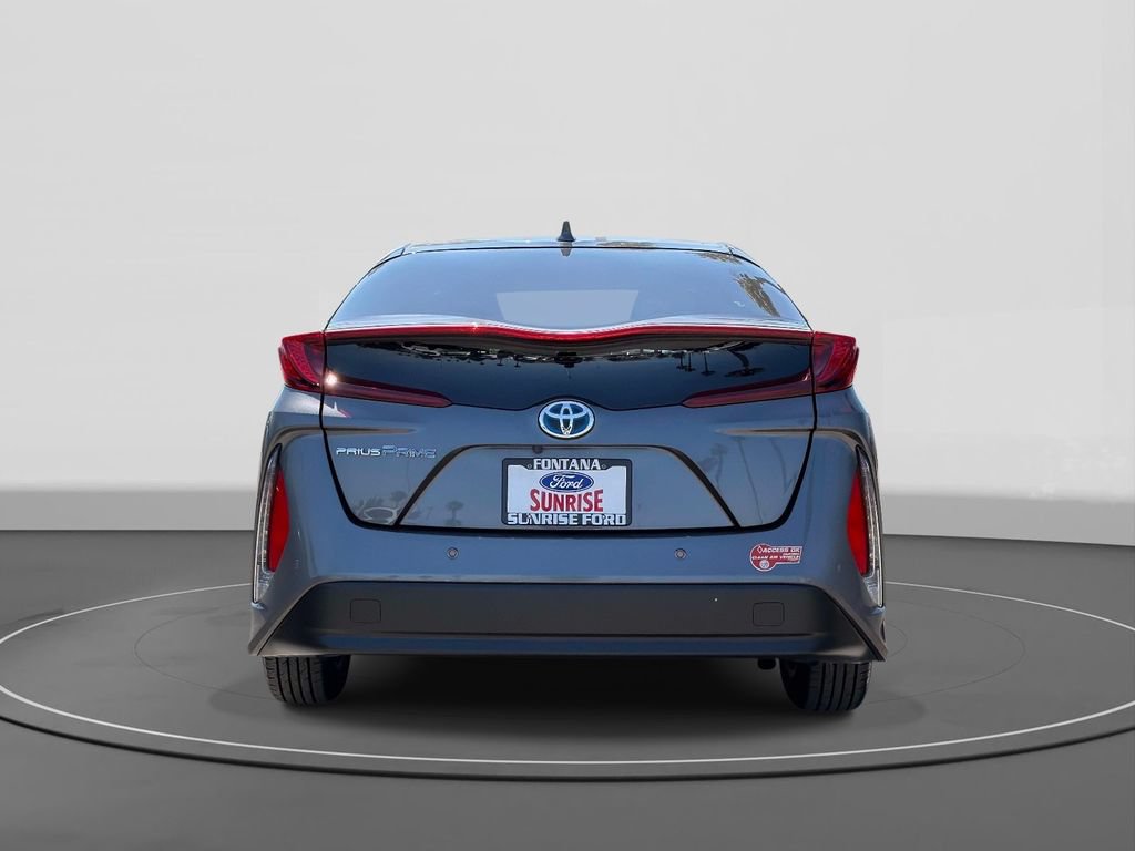 Used 2017 Toyota Prius Prime Advanced FWD image 5