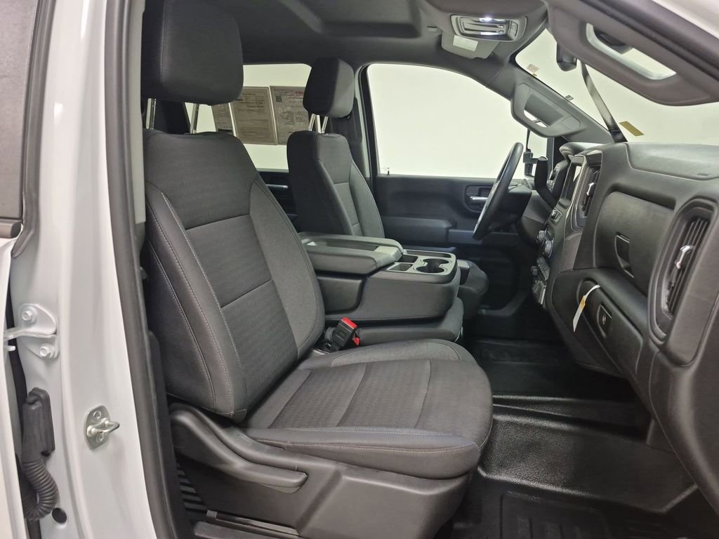 Used 2025 Chevrolet Silverado 3500 W/T w/ WT/CX Safety Package image 29