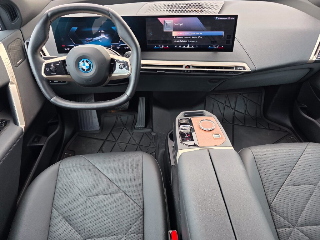 Certified 2024 BMW iX xDrive50 w/ Premium Package AWD/4WD image 19