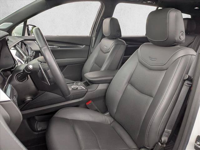 Used 2024 Cadillac XT6 Sport w/ LPO, Onyx Lite Package AWD/4WD image 16