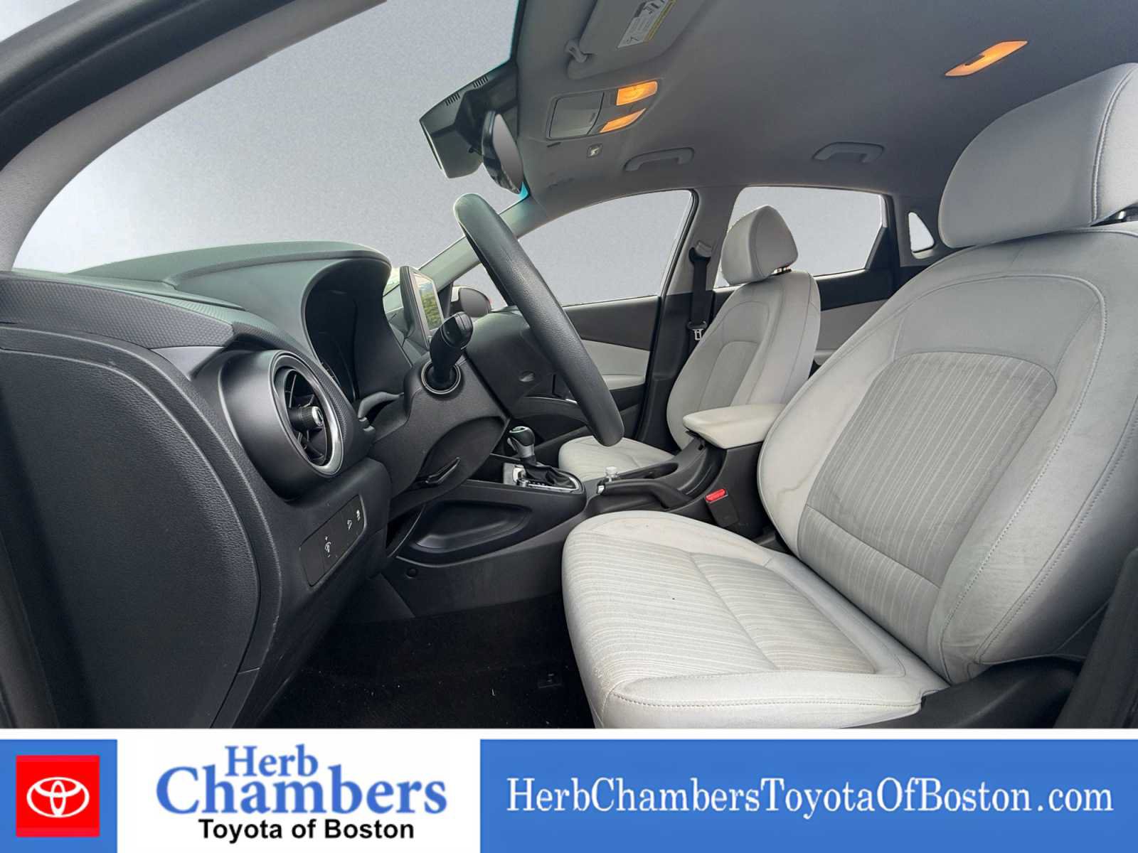 Used 2023 Hyundai Kona SEL AWD/4WD image 7