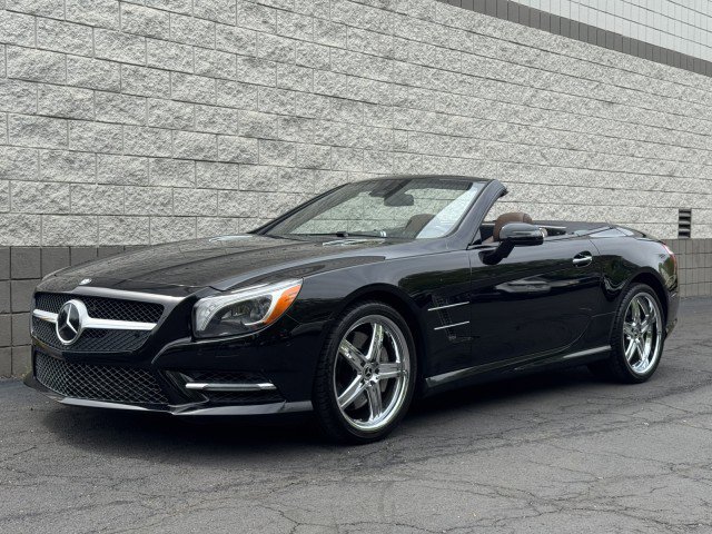 Used 2015 Mercedes-Benz SL 550 w/ Driver Assistance Package image 1