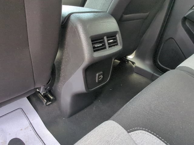 Used 2022 Chevrolet Equinox LS w/ LS Convenience Package FWD image 23