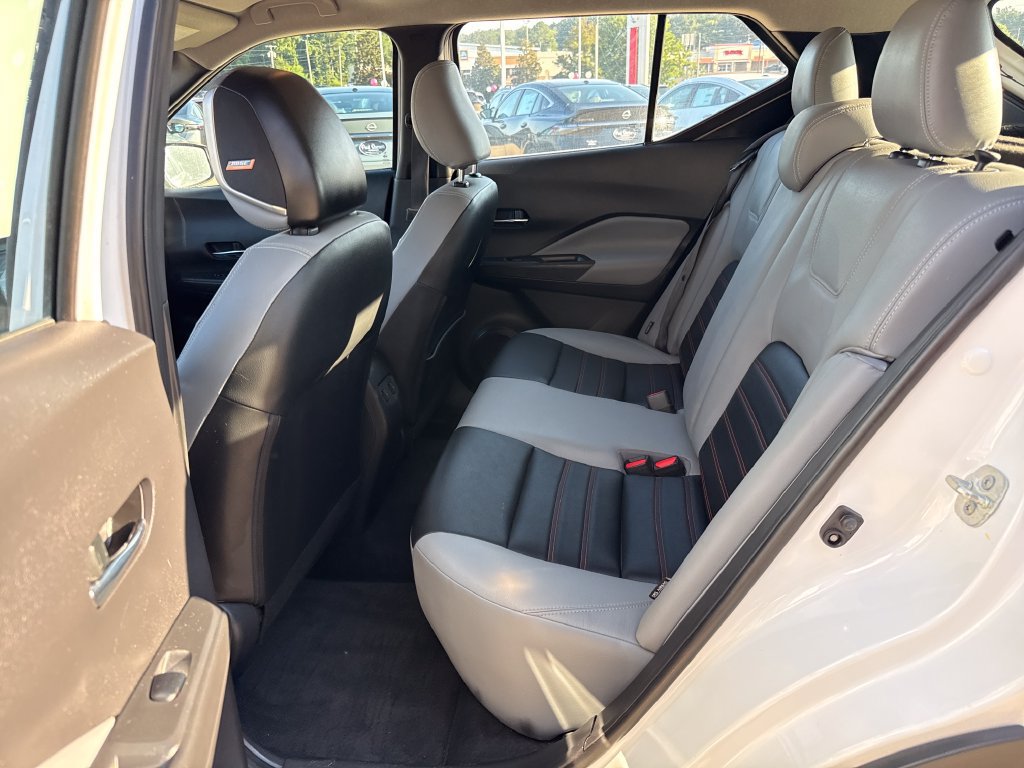 Used 2022 Nissan Kicks SR w/ Premium Package FWD image 23