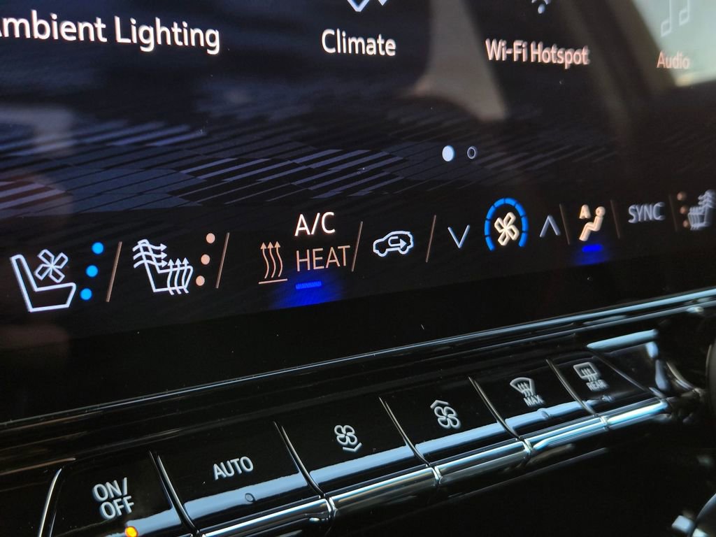 Used 2025 Chevrolet Blazer EV RS image 21